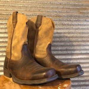 Mens Ariat boot